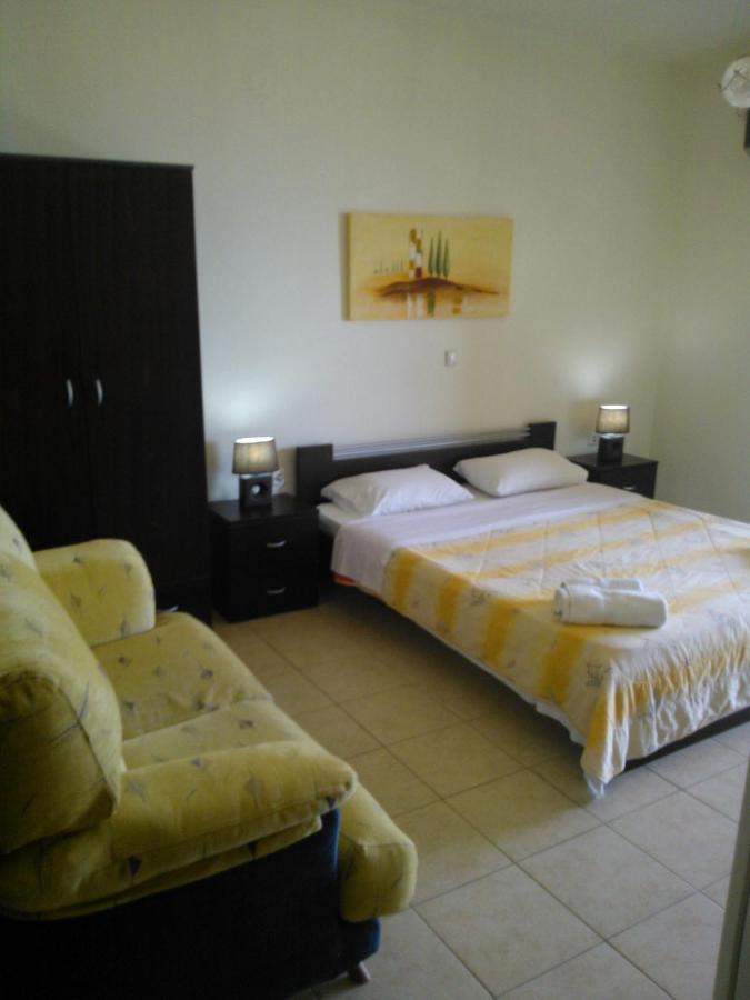 Niriides Apartments Asos Quarto foto